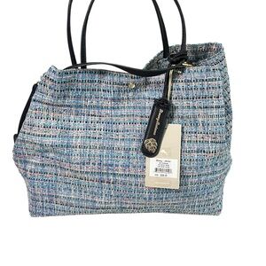 Tommy Bahama Blue Shoulder Bag with Woven Texture - EUC